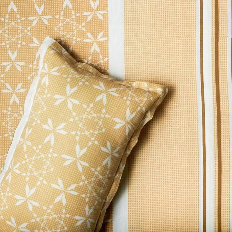 Swayam Streek Bedsheet Gift Set media 5