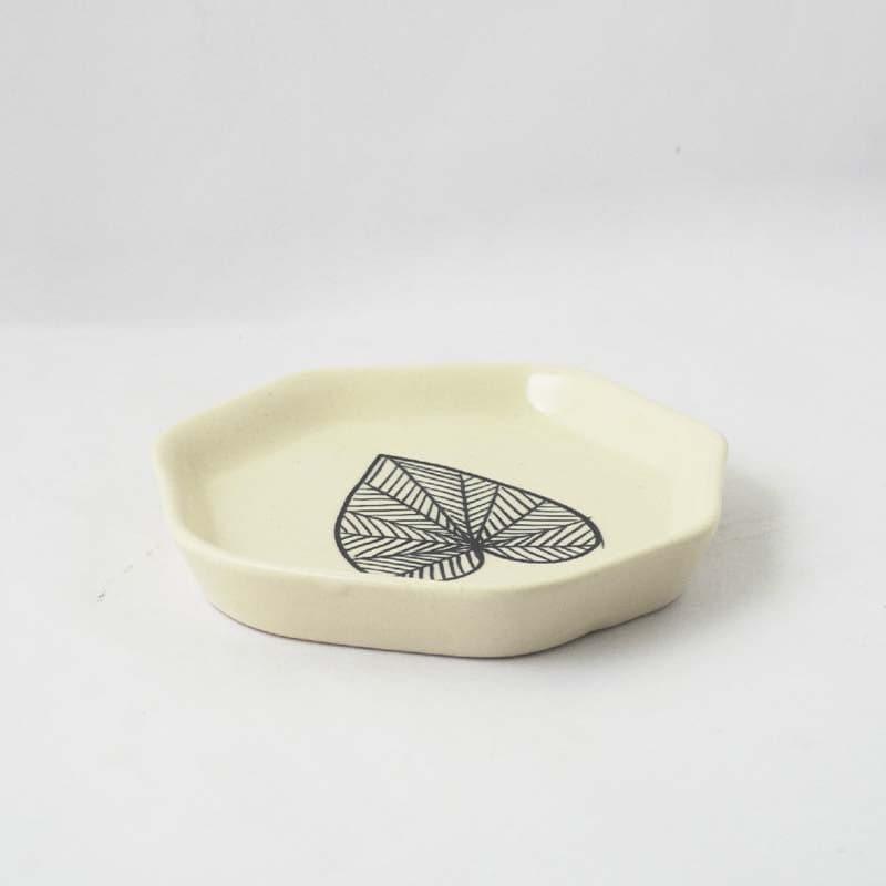 Doodle The Leaf Quarter Plate media 4