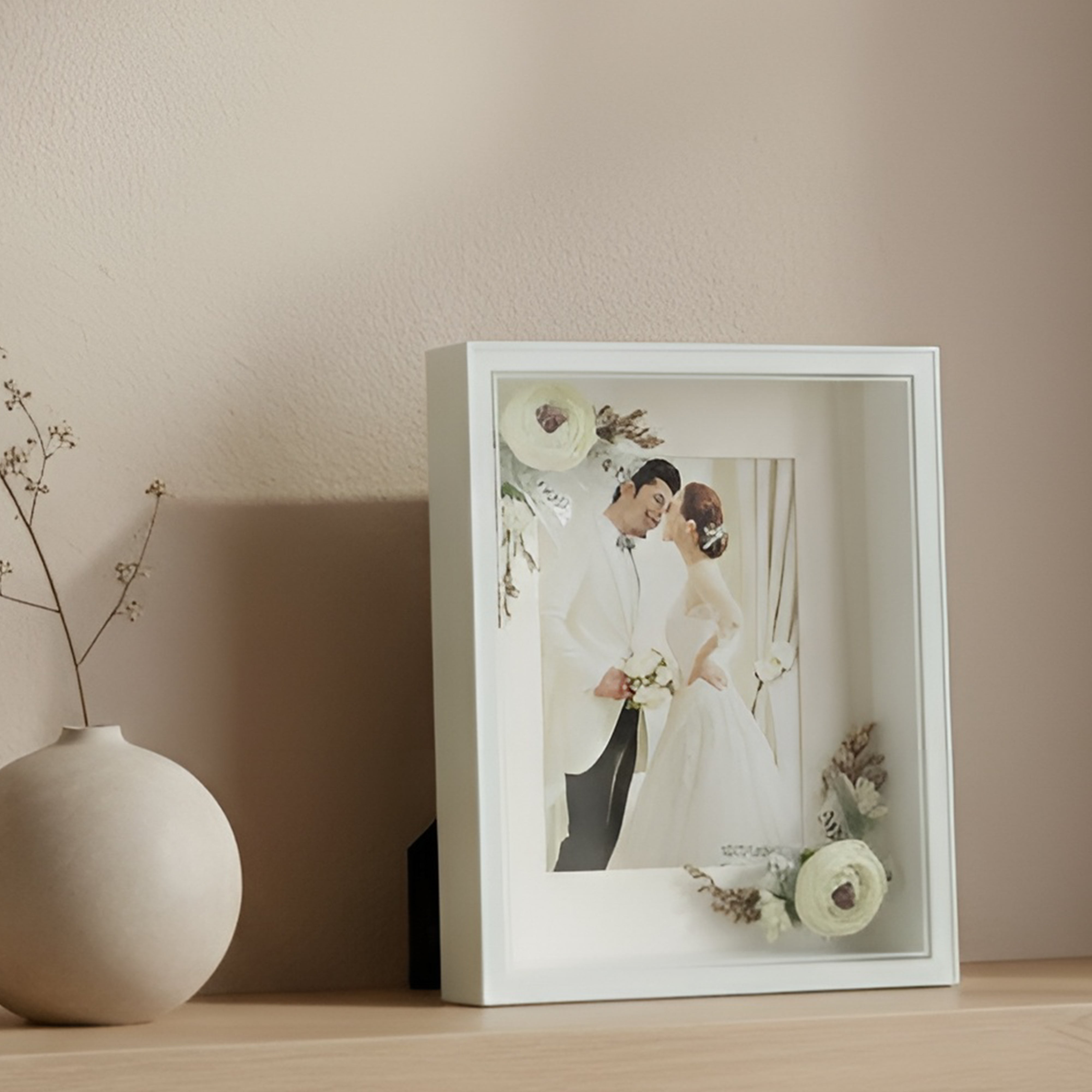 ModernRelic Glowing Plastic Photo Frame media 6