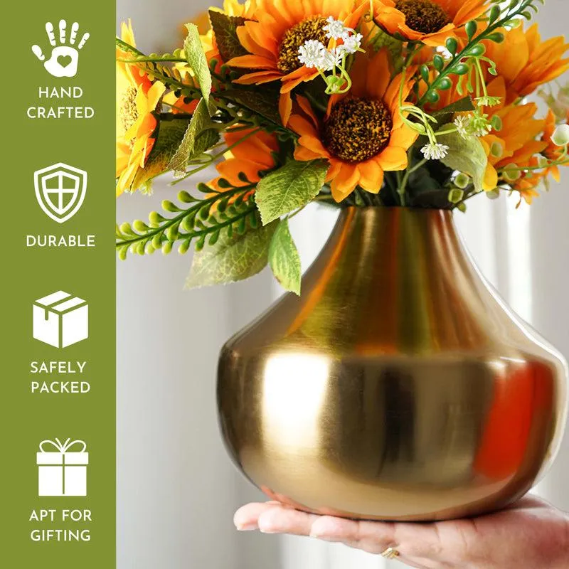 Lumio Metal Vase media 4