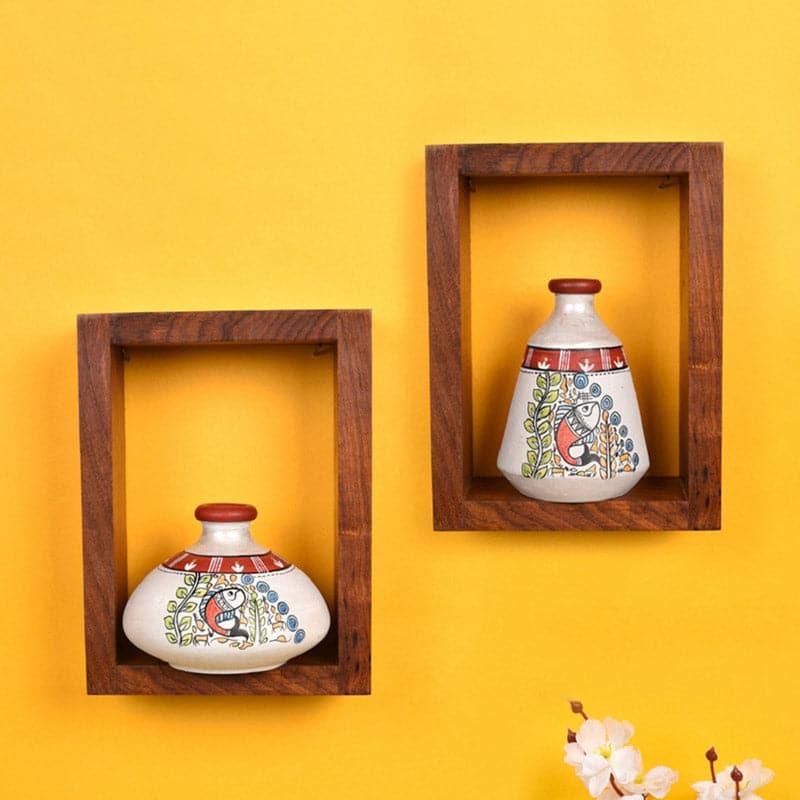 Wood · Terracotta