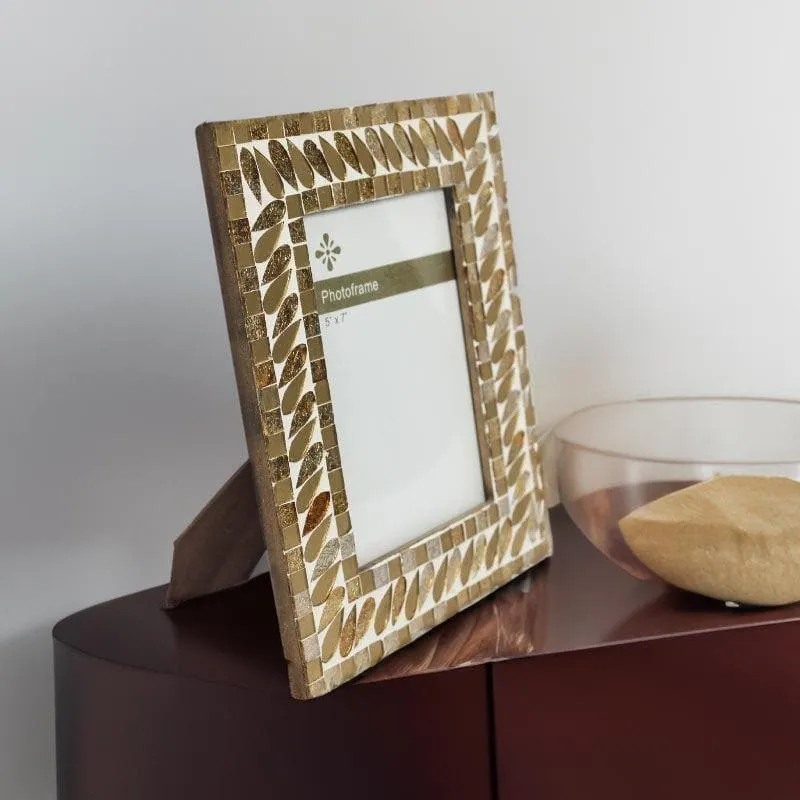 Trivi Photo Frame - Brown media 1