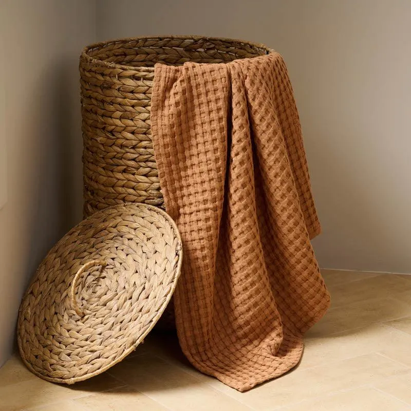 Rippley Soft Waffle Bath Towel (Brown) media 3