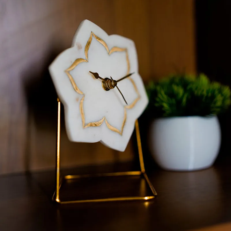Florale Marble Table Clock With Brass Inlay media 5