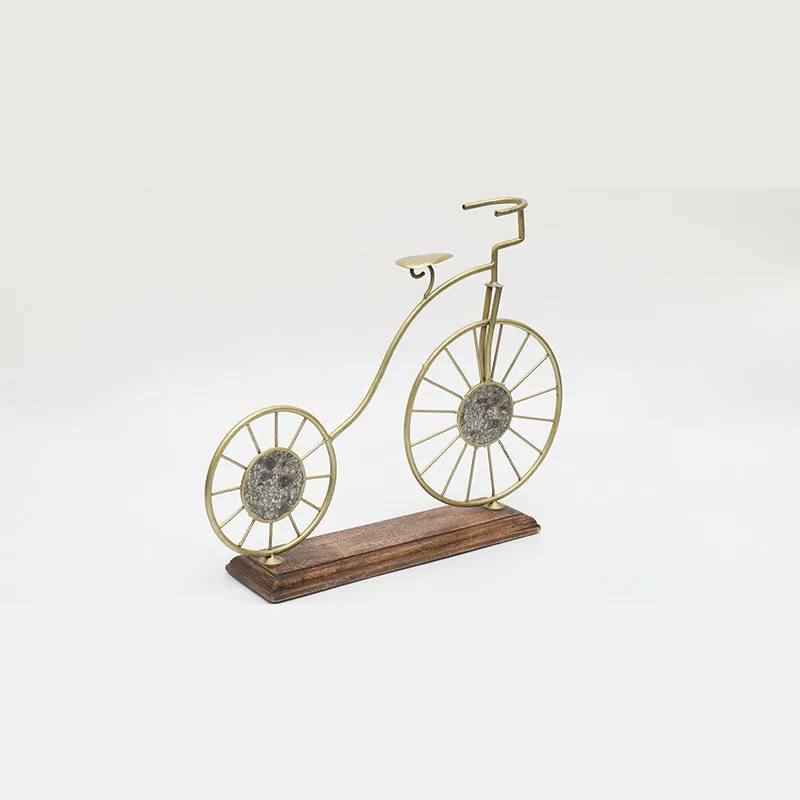Luscina Cycle Showpiece media 4