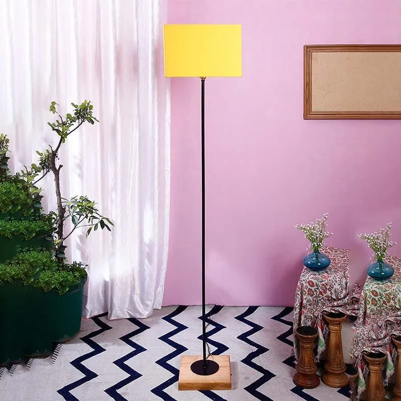 Solid Play Floor Lamp - Yellow media 3