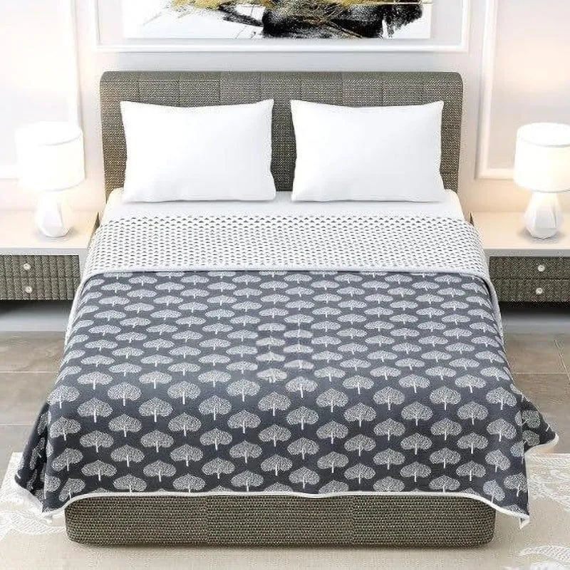 Akshat Ethnic Reversible Cotton Dohar (Grey) - 180 GSM media 1