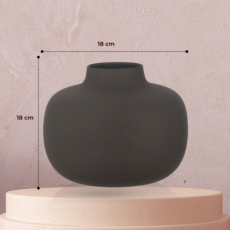 Alexei Metal Vase - Black media 6