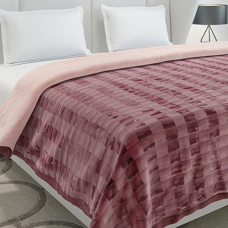 Monte Carlo Velvet Whisper Blanket (Maroon)- 720 GSM media 4