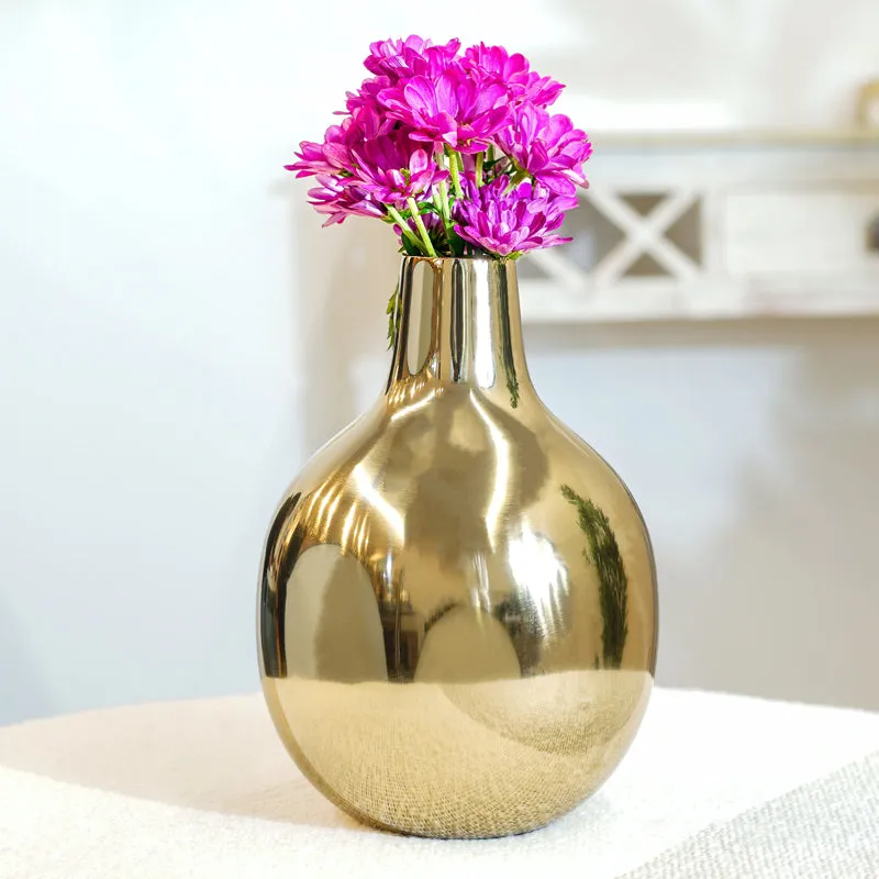 Glisara Metal Vase media 5