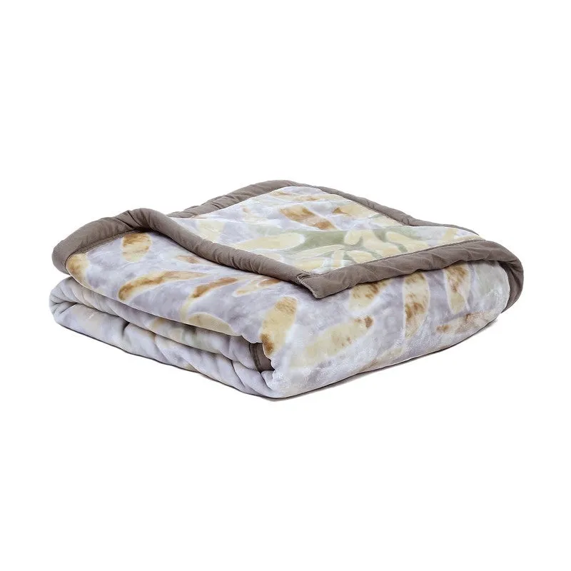 Monte Carlo Serene Cascade Blanket - 600 GSM media 6