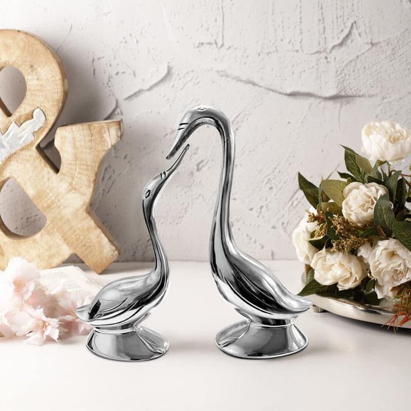 Priva Swan Mate Showpiece (Silver) - Set Of Two media 3