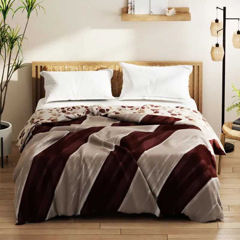 Everdell Stripe Comforter (Maroon) - 150 GSM media 1