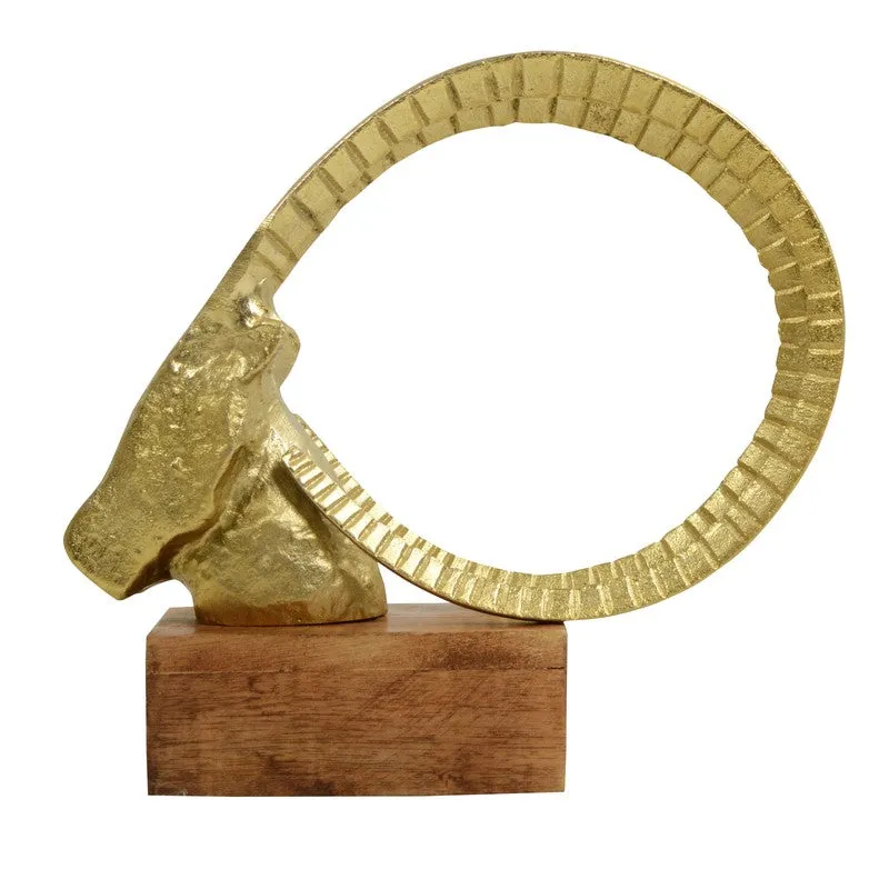 Deer Head Showpiece media 3