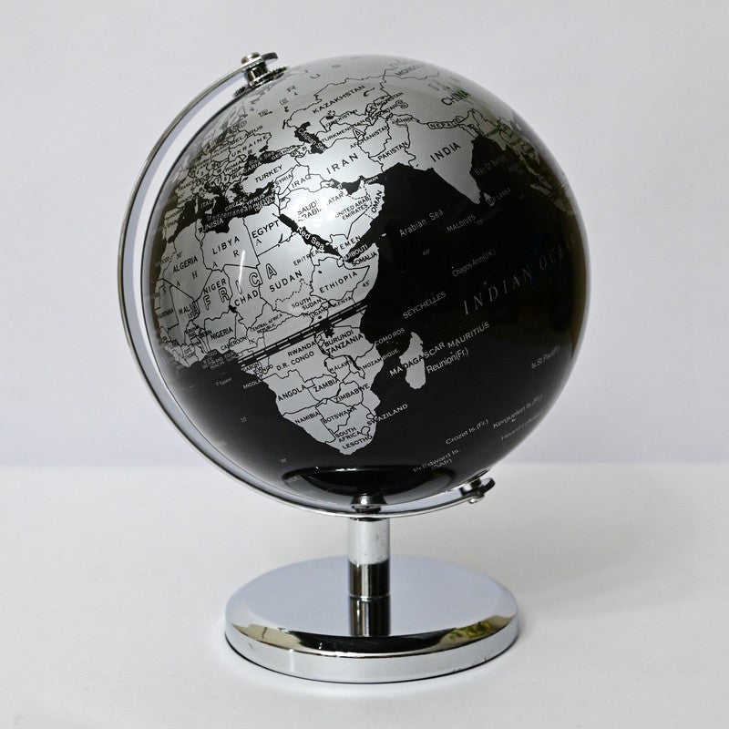 Mivra World Globe Showpiece - Silver media 3