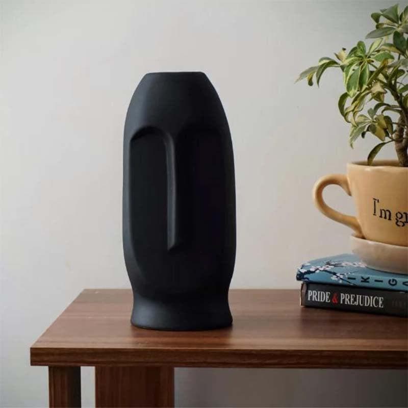 The Straight Face Vase - Black media 5