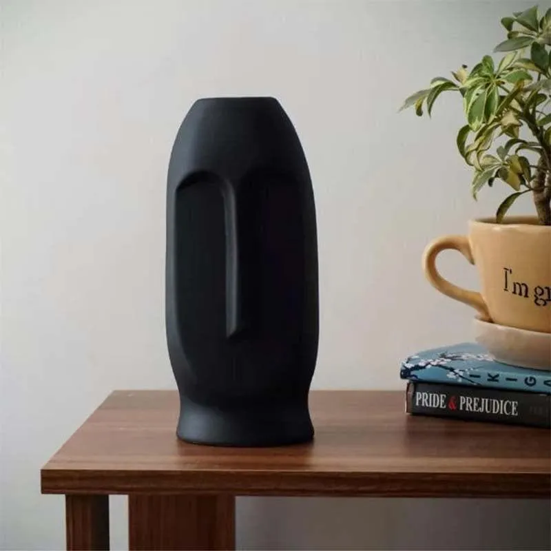 The Straight Face Vase - Black media 5