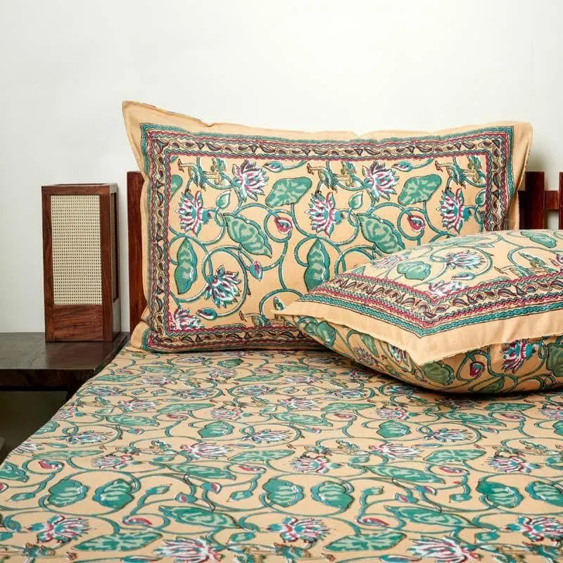 Jewelina Floral Printed Cotton Bedsheet (Peach) -120 TC media 4