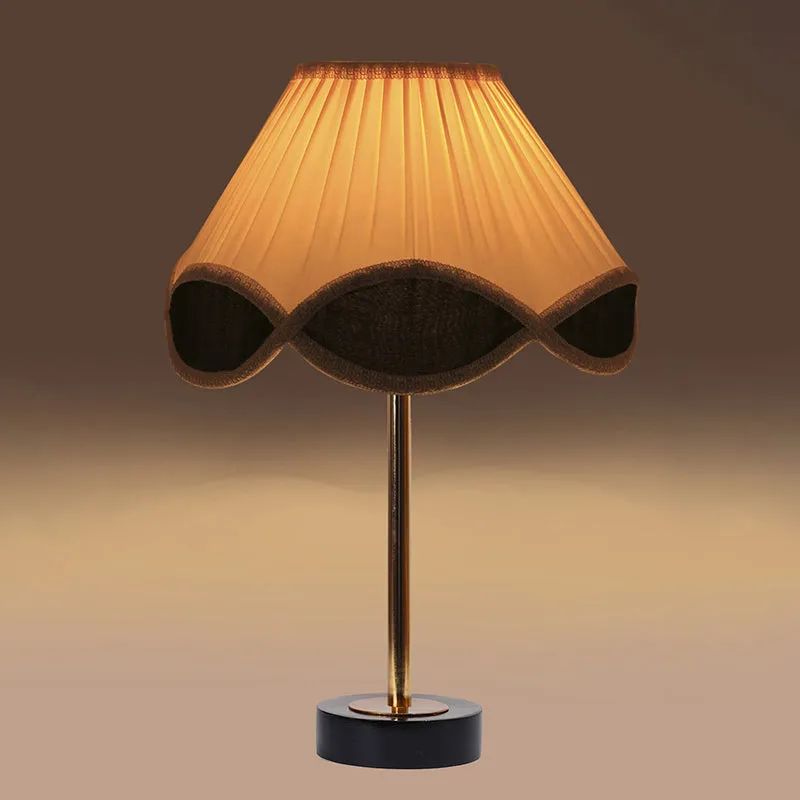 Valenica Rodin Wooden Table Lamp - White,Gold,Black media 6