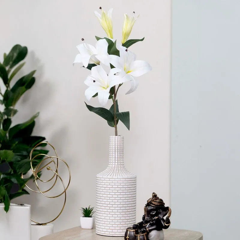 Elegant Artificial Lily Flower Stick - White media 1