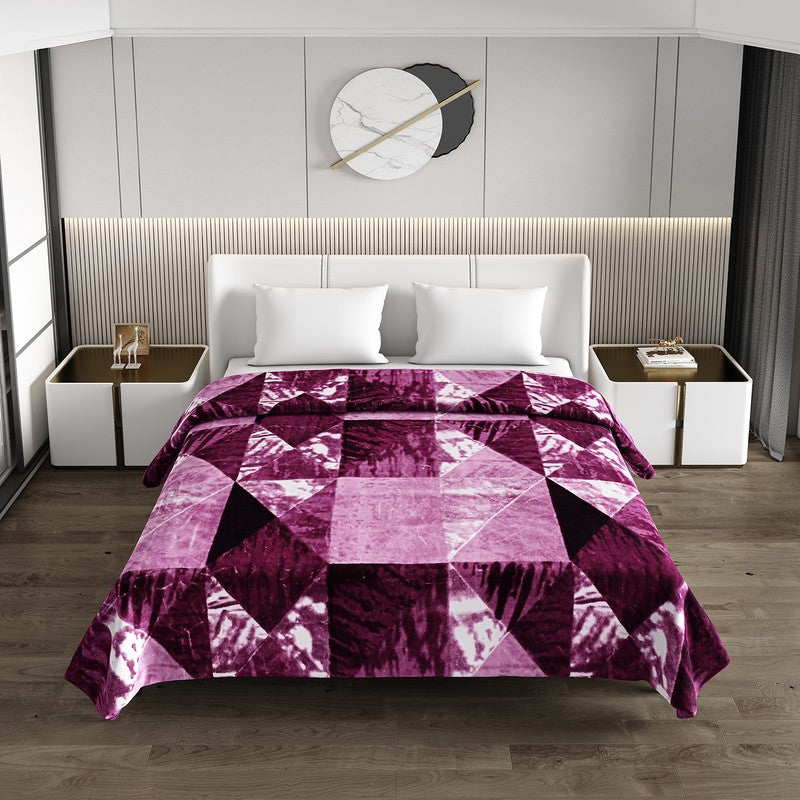 Monte Carlo Violet Dreamscape Blanket - 1000 GSM media 3