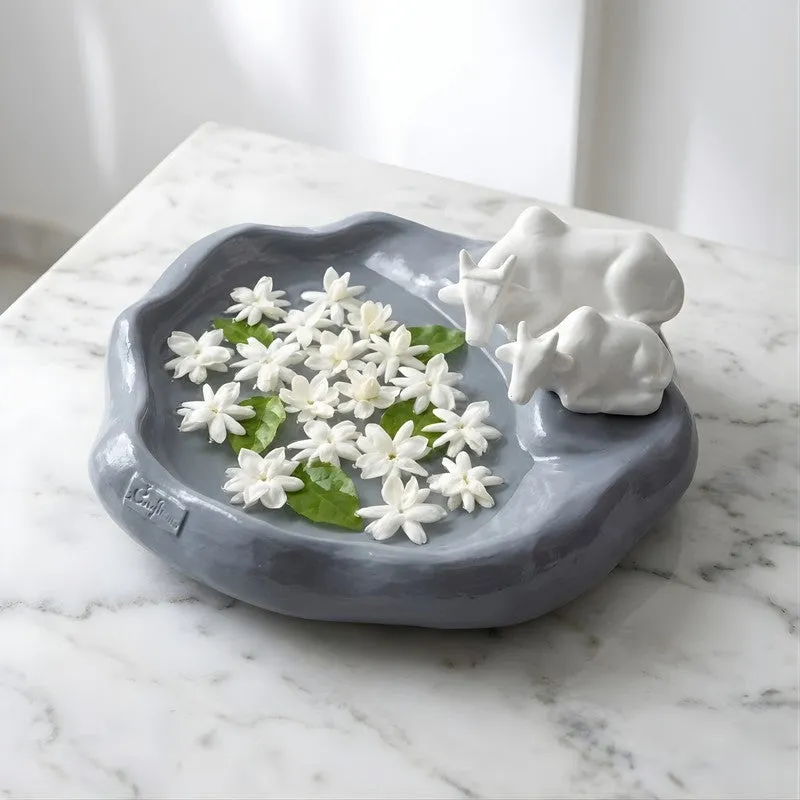Sacred Cow and Calf Resin Urli - Grey & White media 4