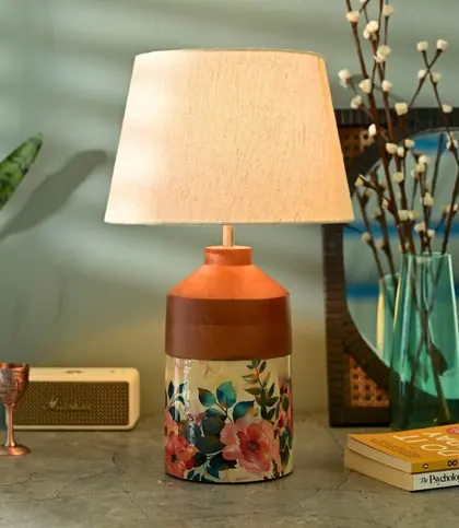 Polyester · Wood