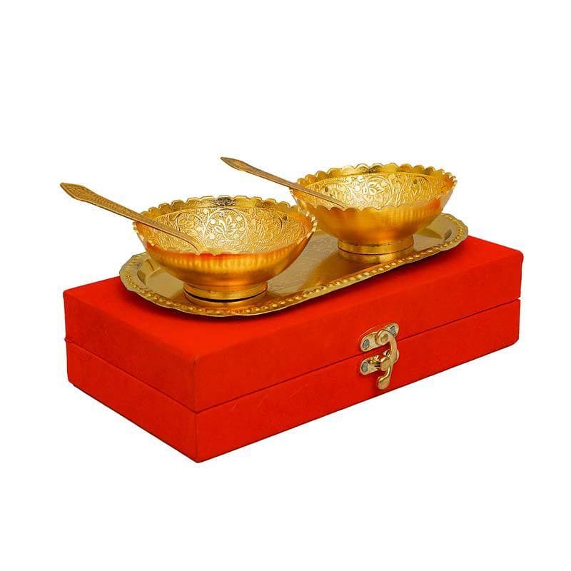 Lavish Penchant Gift Set- Gold media 4