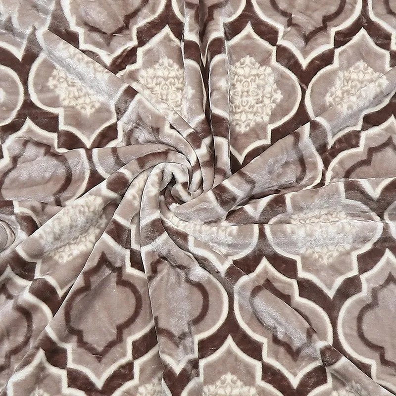 Monte Carlo Mosaic Dreamscape Blanket - 550 GSM media 6