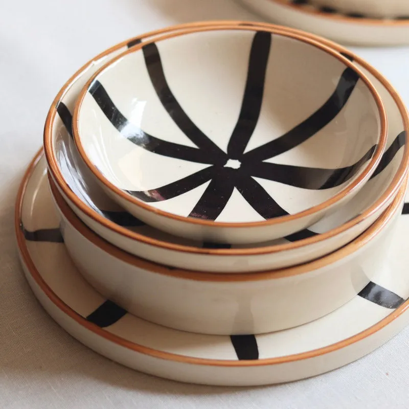 Gramsa Serving Bowl - Set of Four media 1