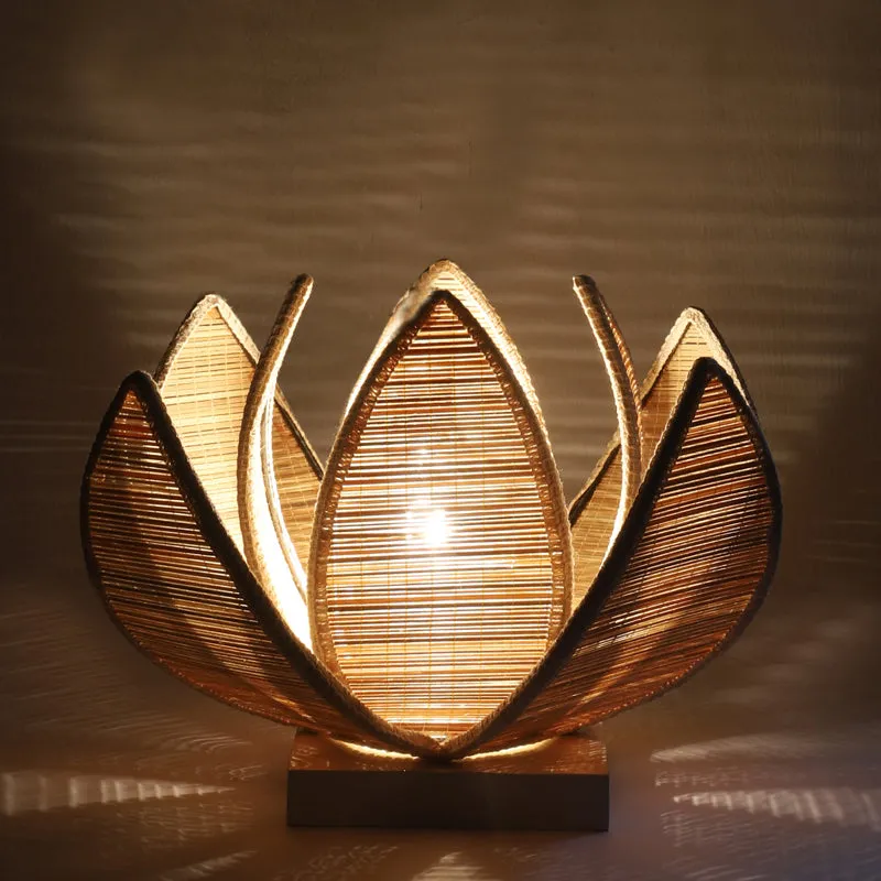 Lotus Bamboo Rose Edge Table Lamp - Beige media 7