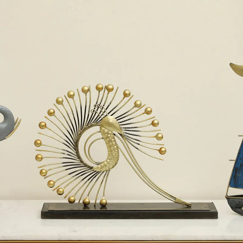 Aurum Plume Metal Showpiece media 1