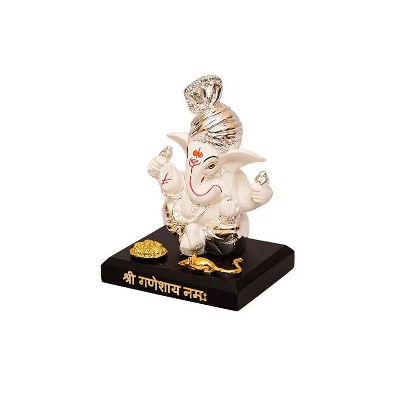 Vakratunda Idol- White/Silver media 4