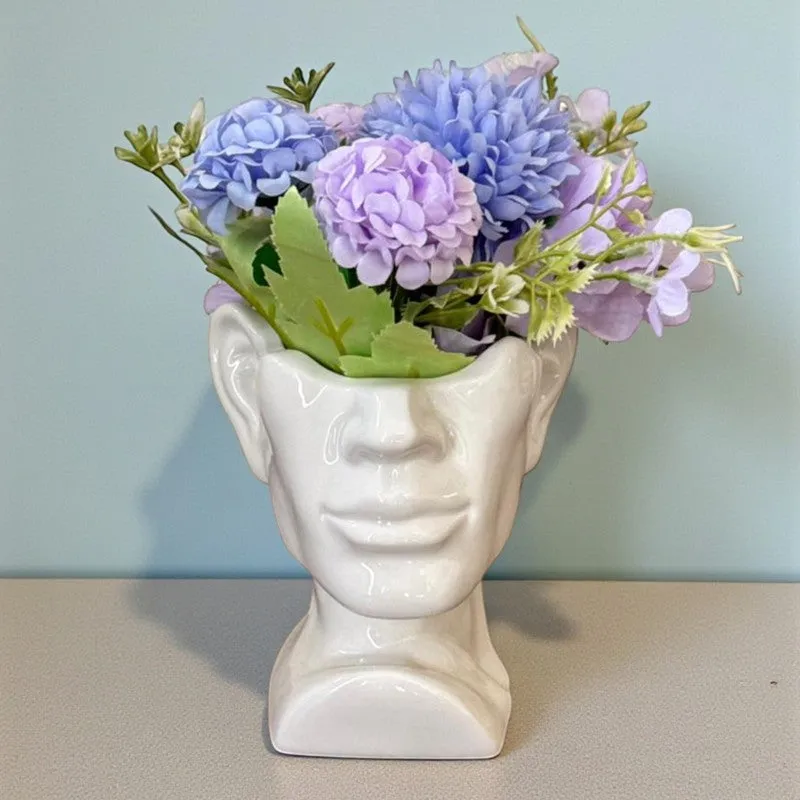 Marshmallow Vase with flower media 3
