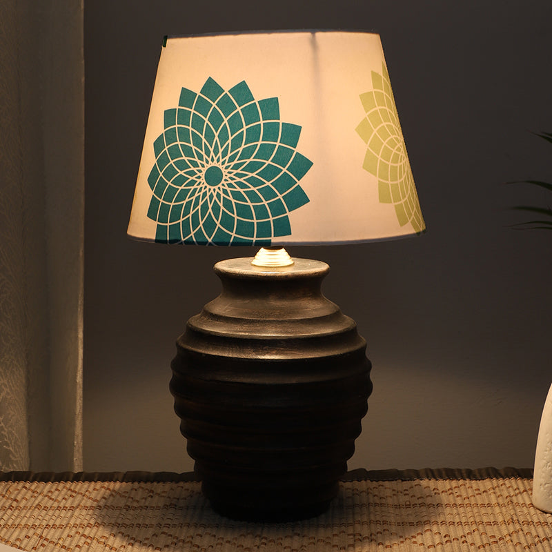 Akari Palmer Printed Mango Wood Table Lamp - Multicolor