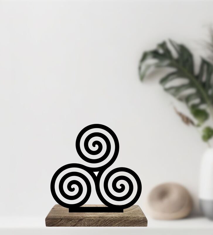 Eternal Knots and Spirals Showpiece - Set Of Two media 4