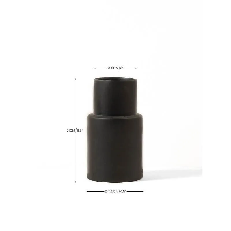 Mika Vase - Black media 4