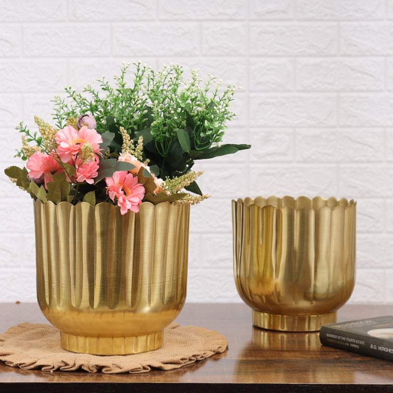 Cosie Coral Planter (Gold) - Set Of Two media 2