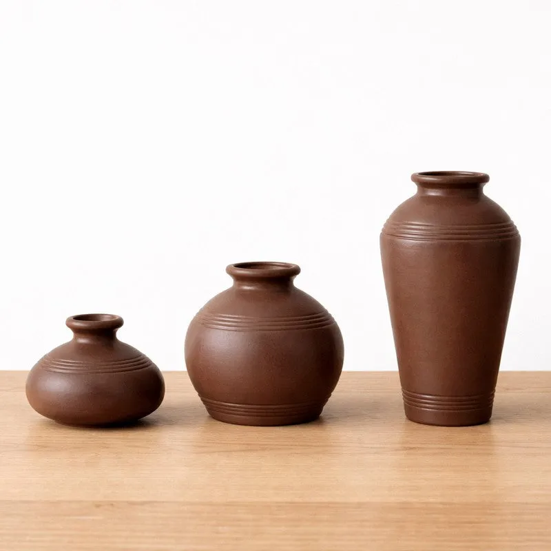Earthloom Ceramic Vase - Set of Three media 7
