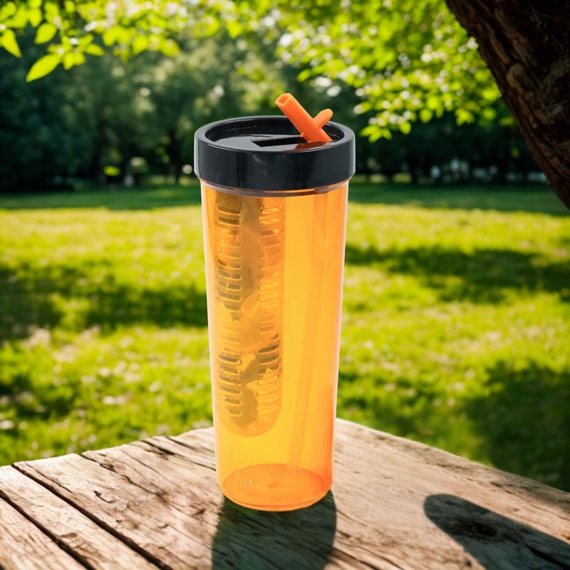 AquaFlow Sipper Water Bottle - 700 mL