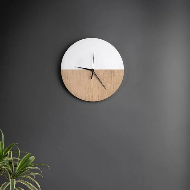 Araki Wall Clock media 1