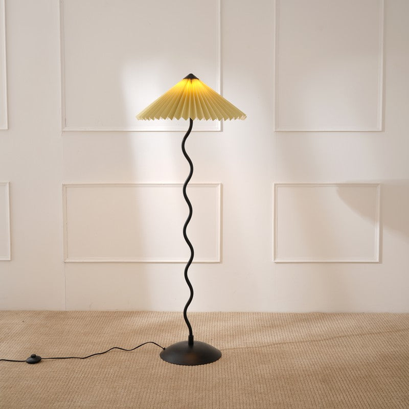 Fig Living Iron Wavy Floor Lamp (Light Green) media 3