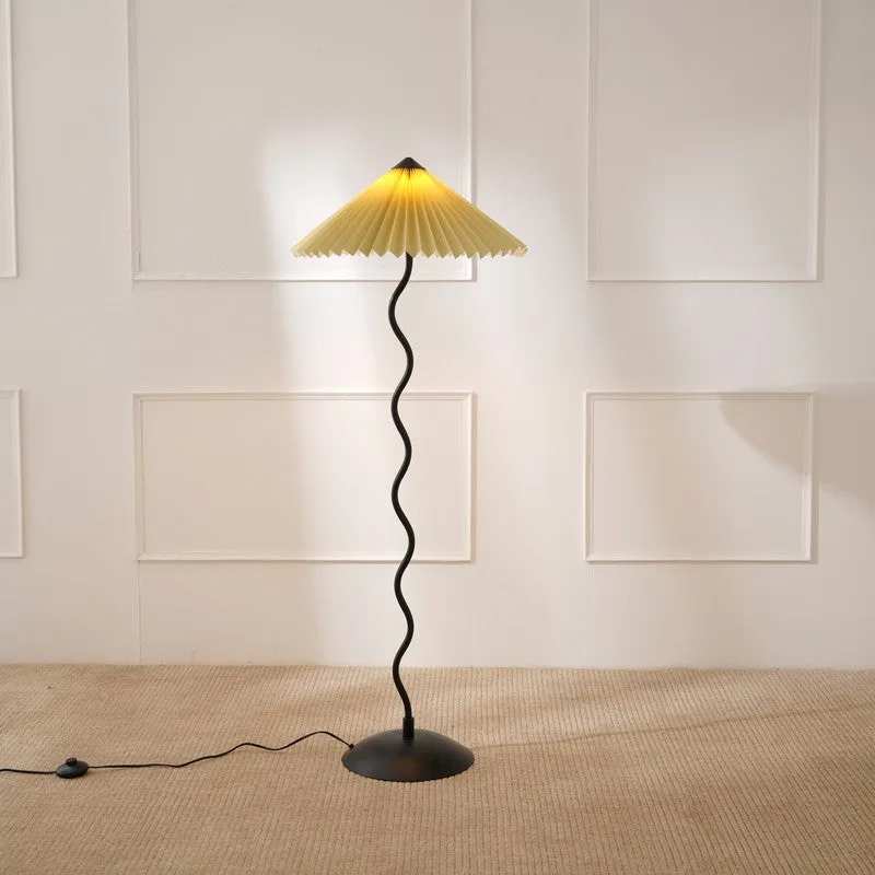 Fig Living Iron Wavy Floor Lamp (Light Green) media 3