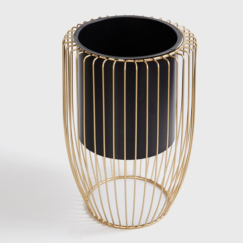 Biana Decorative Planter media 3
