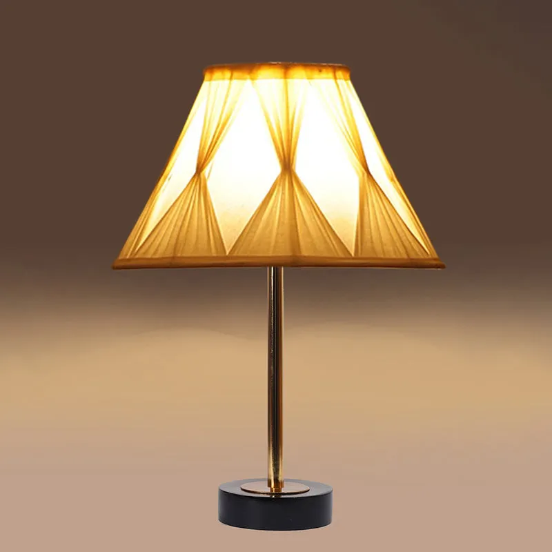 Pleatra Pinch Rodin Wooden Table Lamp - Ivory,Gold,Black media 6