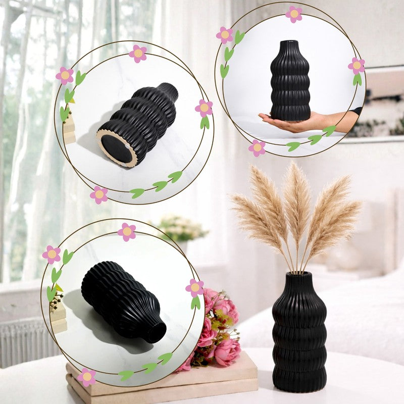 Gaama Ceramic Vase - Black media 6