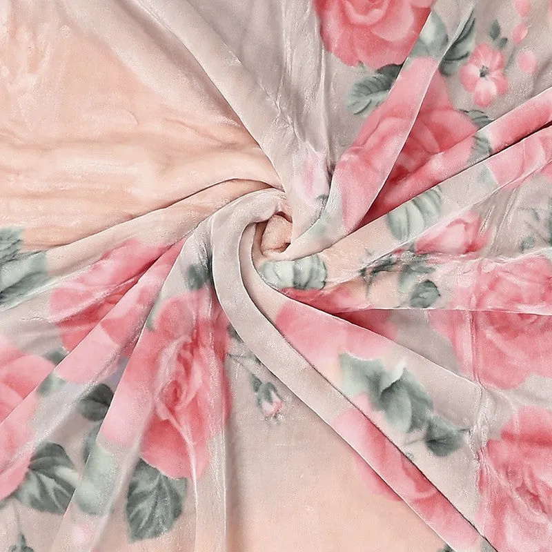 Monte Carlo Petal Dreamscape Blanket (Peach) - 871 GSM media 6