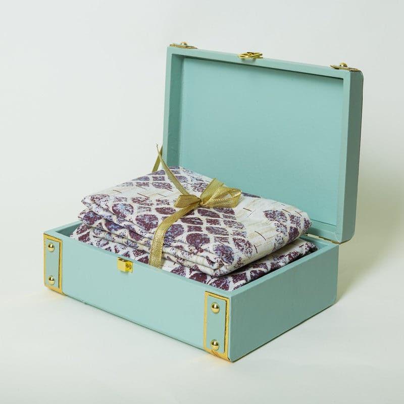 Swayam Merry Boota Bedsheet Gift Set media 3