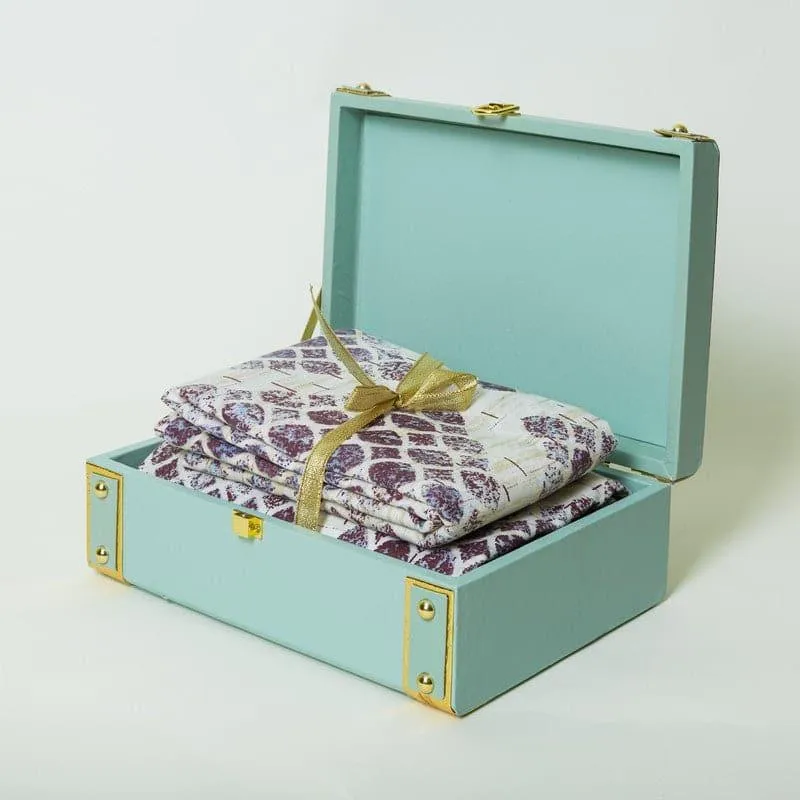 Swayam Merry Boota Bedsheet Gift Set media 3