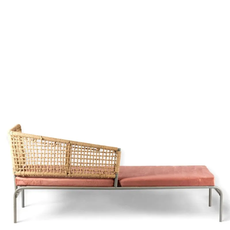 Wexon Metal Bench - Peach media 5